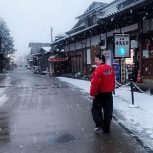 久久精品人成免费
